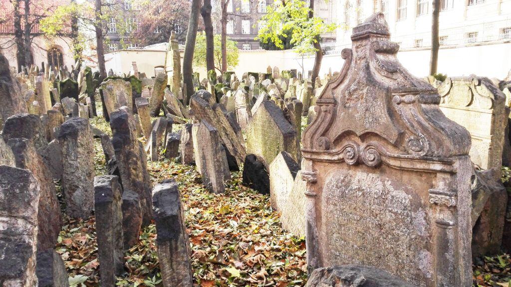 židovský hřbitov, Guide Prague