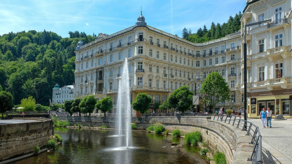 Karlovy Vary private tour from Prague, hotel Pupp