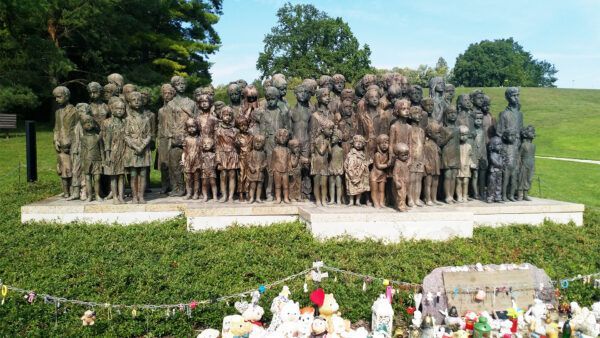 Lidice memorial, Guide Prague