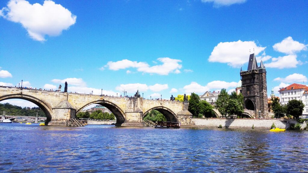 Prohlídka Starého Města s loďkou, Guide Prague