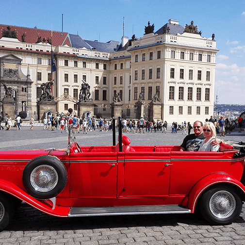 Projížďka historickým vozem, Guide Prague